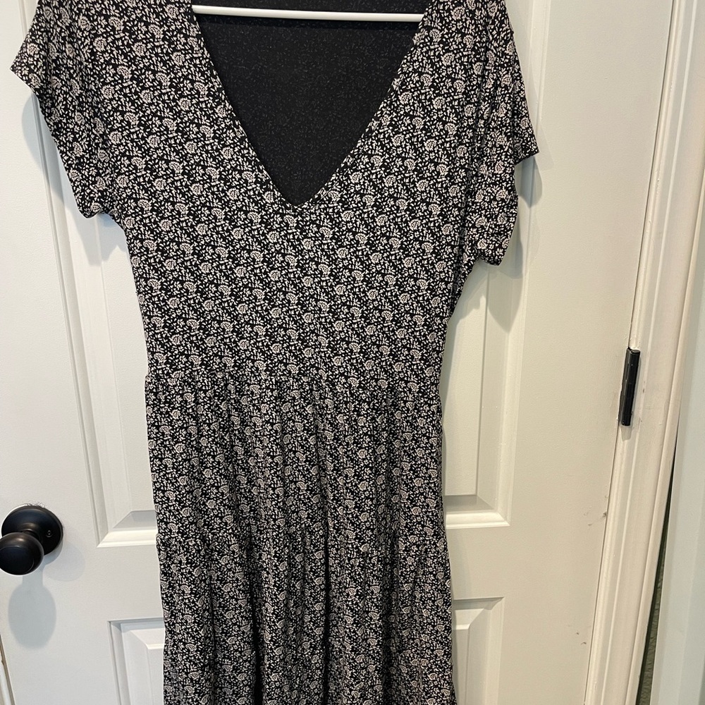 Lucky Brand Floral Black and White Dress size medium 0010 - Picture 1 of 3